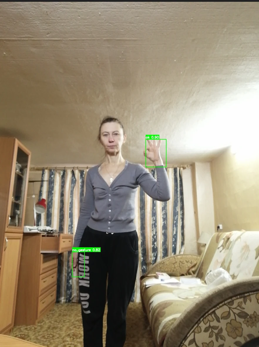 YOLOv5 手势识别结果示例